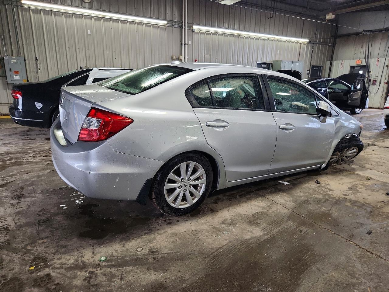 2012 Honda Civic Exl - Фото 3