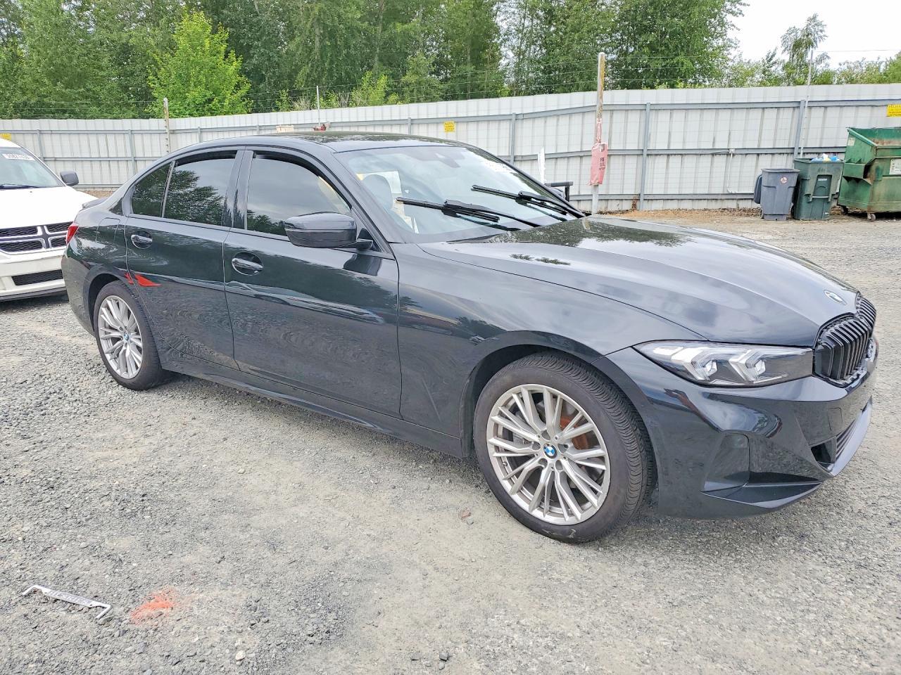 2024 BMW 330Xi - Image 4