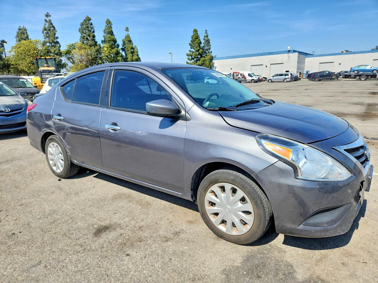 2019 Nissan Versa Sv - Image 4