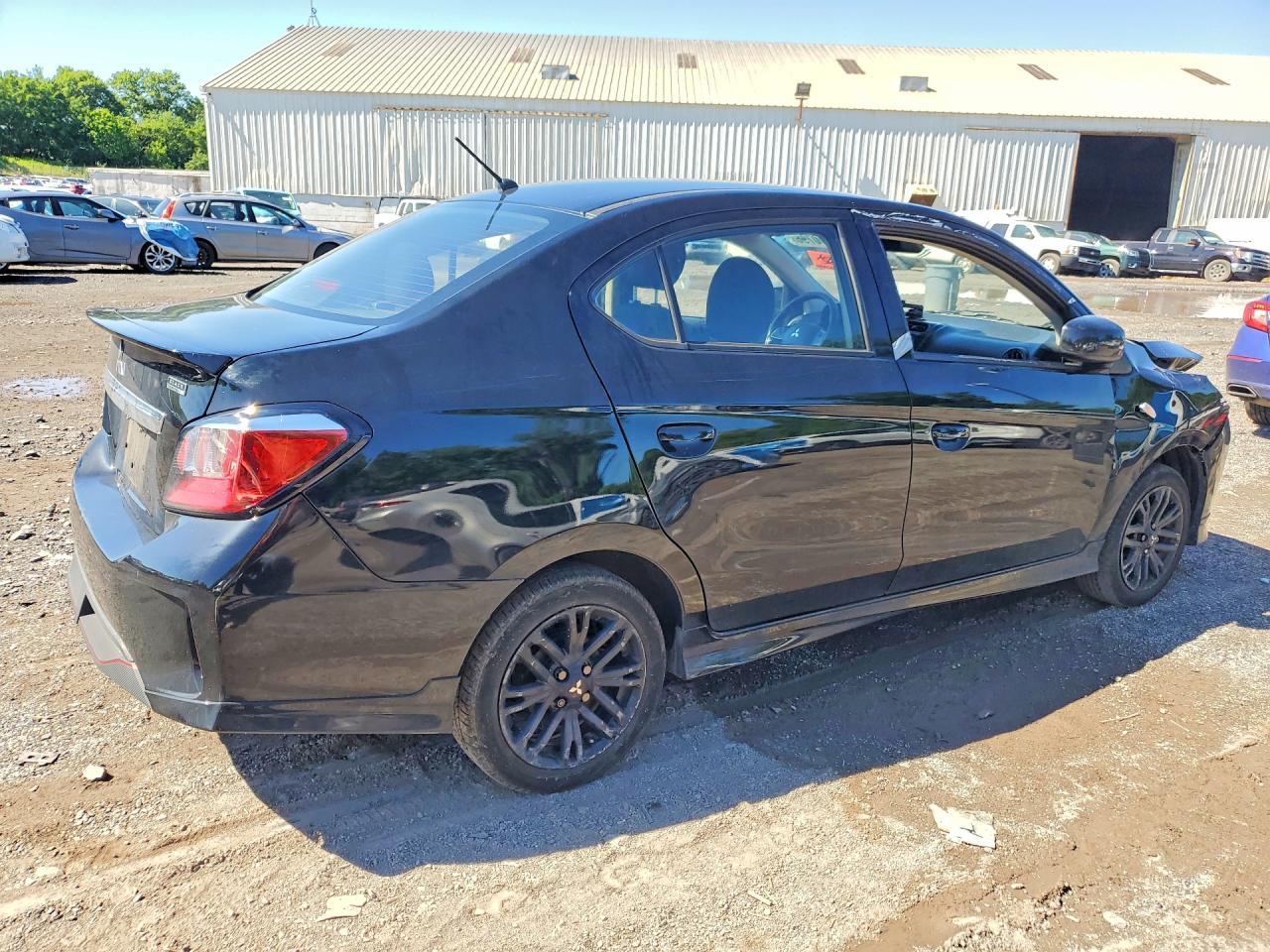 2024 Mitsubishi Mirage G4 Es - Image 3