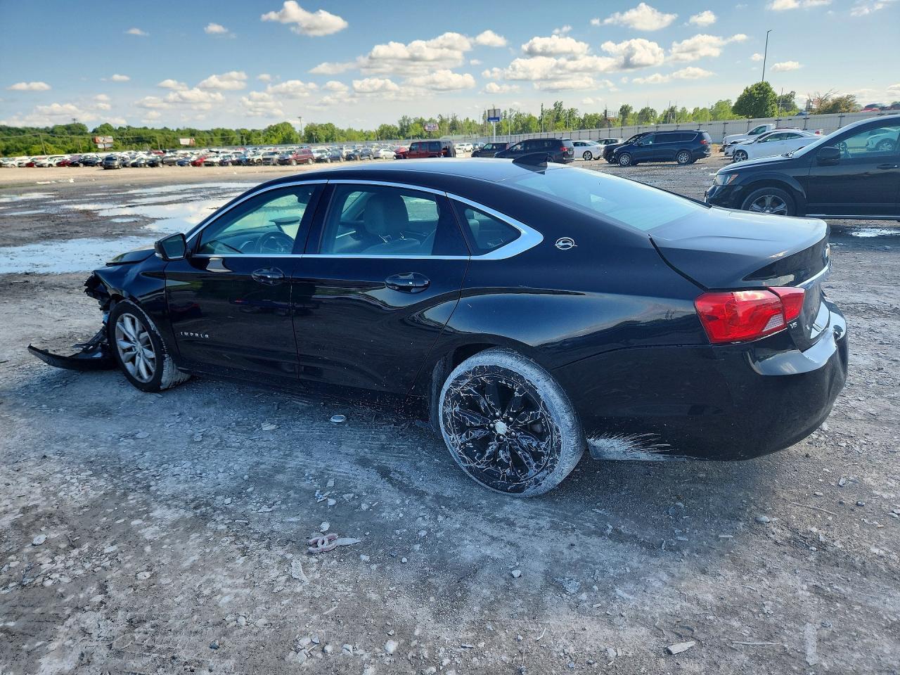 2019 Chevrolet Impala Lt - Image 2