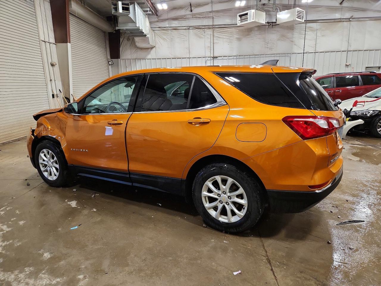 2018 Chevrolet Equinox Lt - Image 2