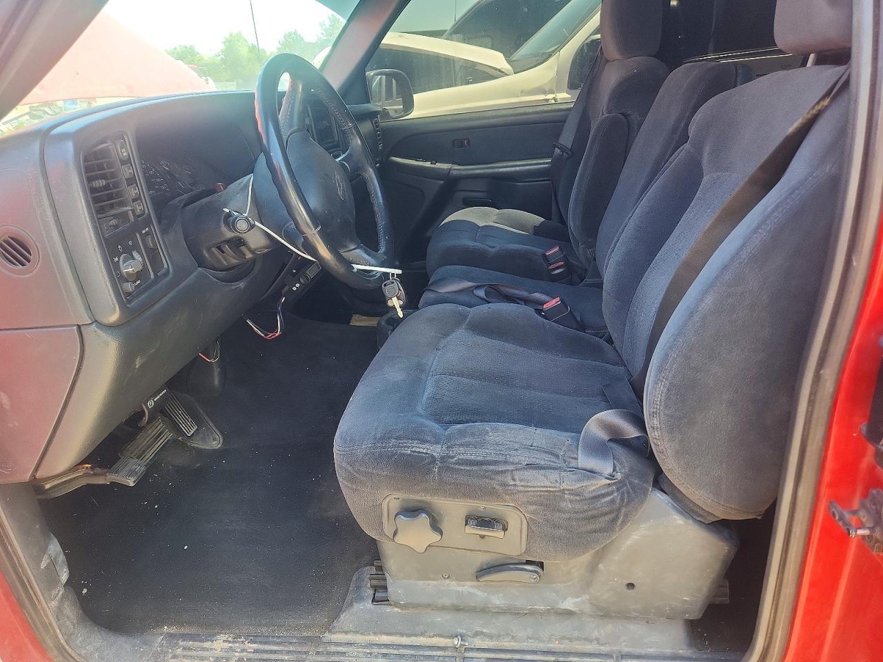 2001 Chevrolet Silverado K1500 - Image 7