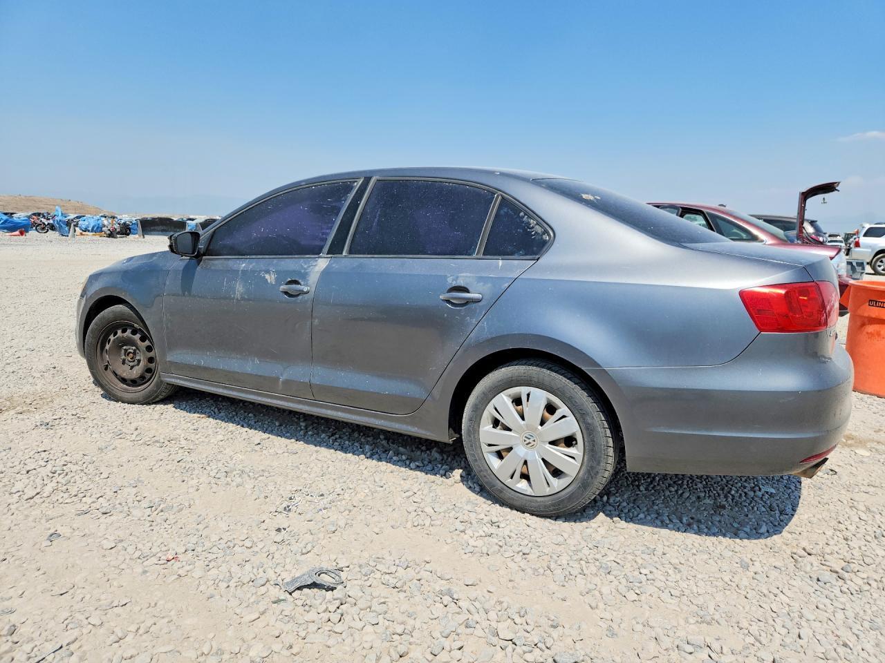 2011 Volkswagen Jetta Base - Image 2