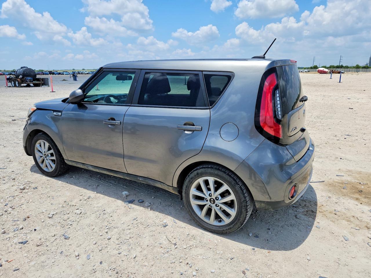 2019 Kia Soul + - Image 2