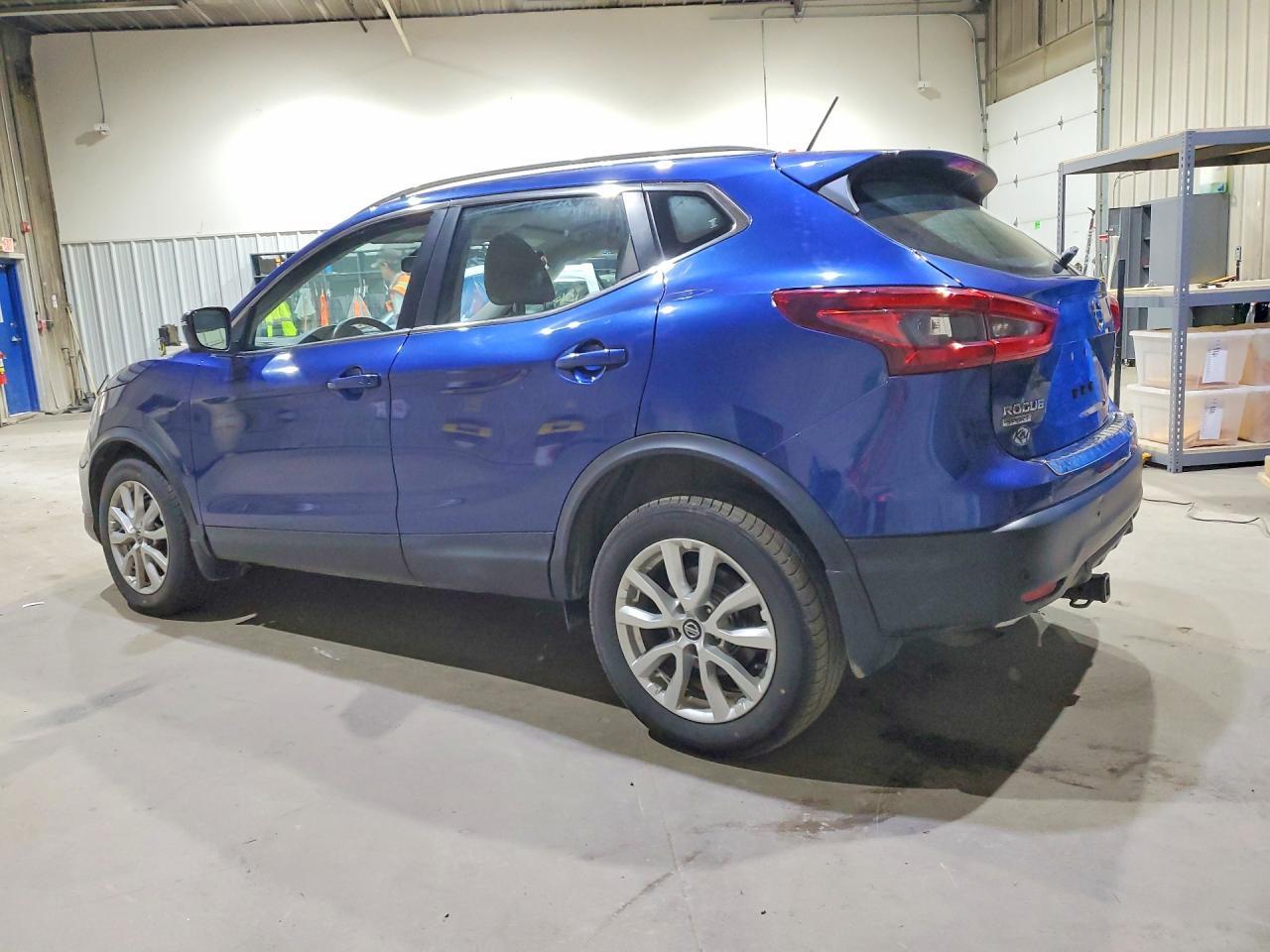 2020 Nissan Rogue Sport Sv - Image 2