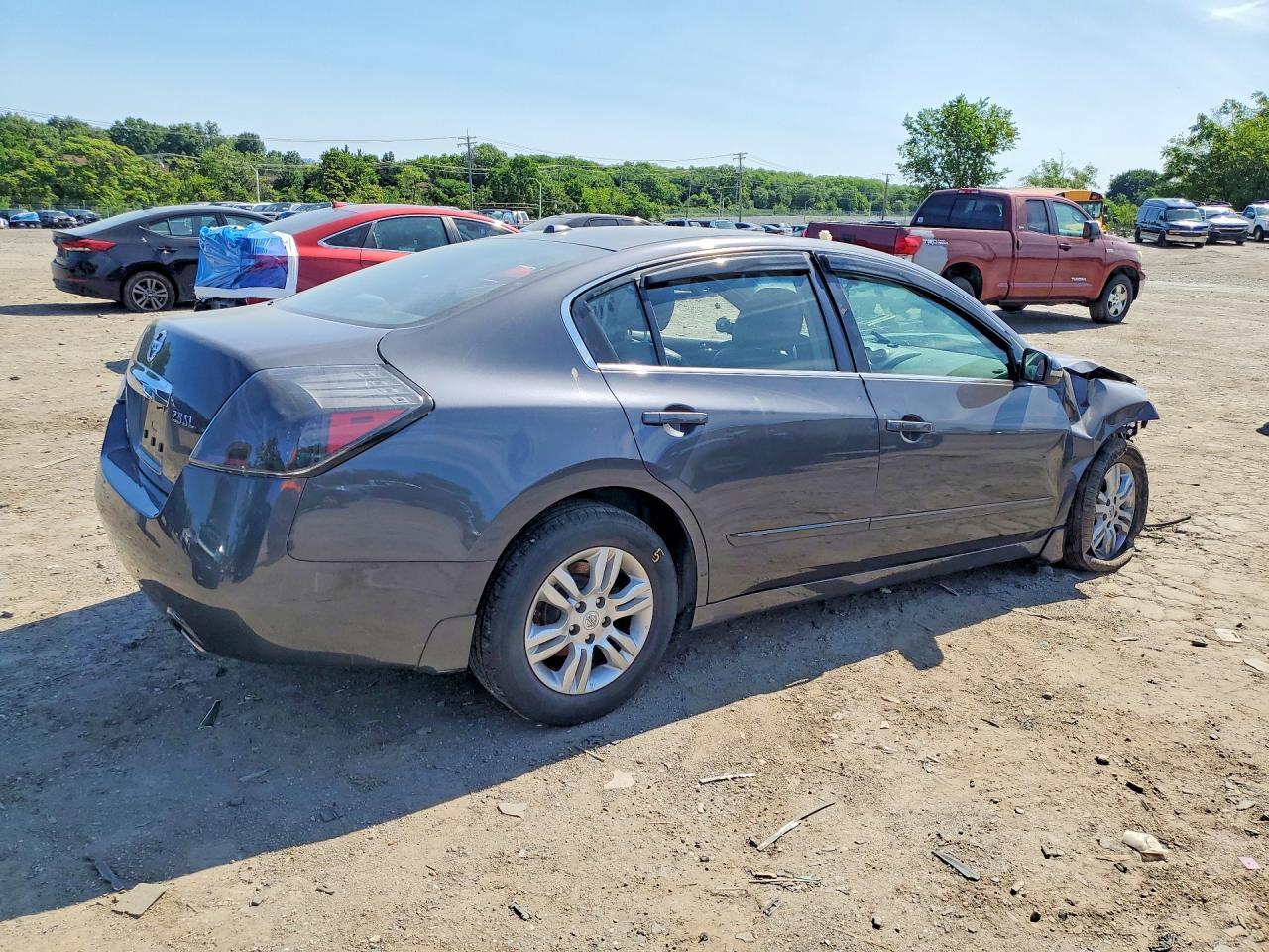 2010 Nissan Altima 2.5 - Фото 3