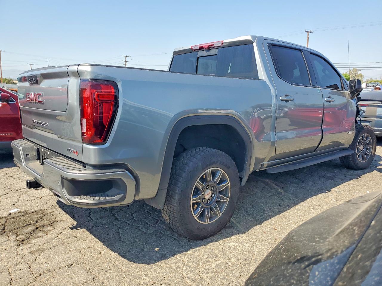 2025 GMC Sierra K1500 At4 - Фото 3