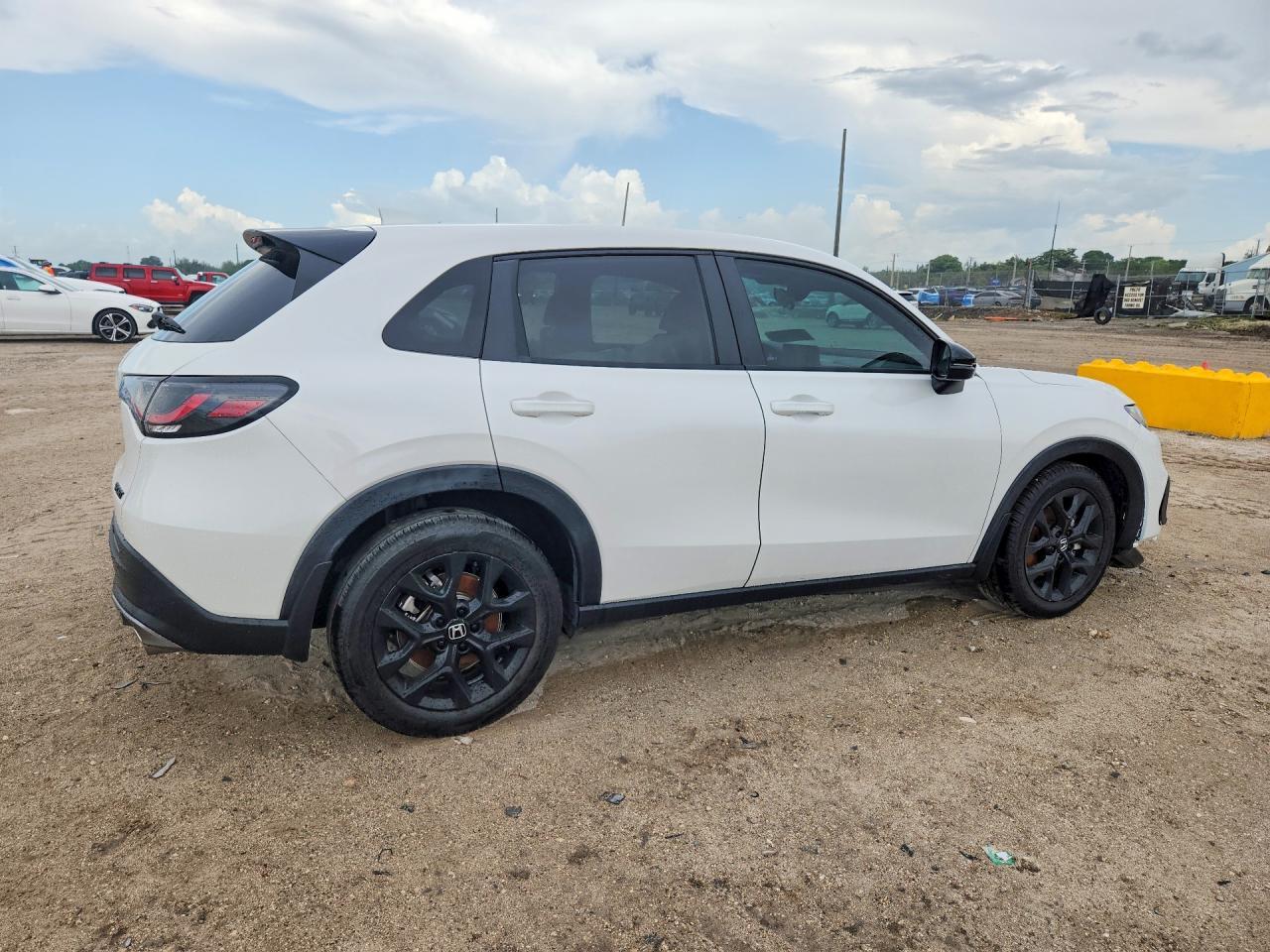2025 Honda Hr-V Sport - Фото 3