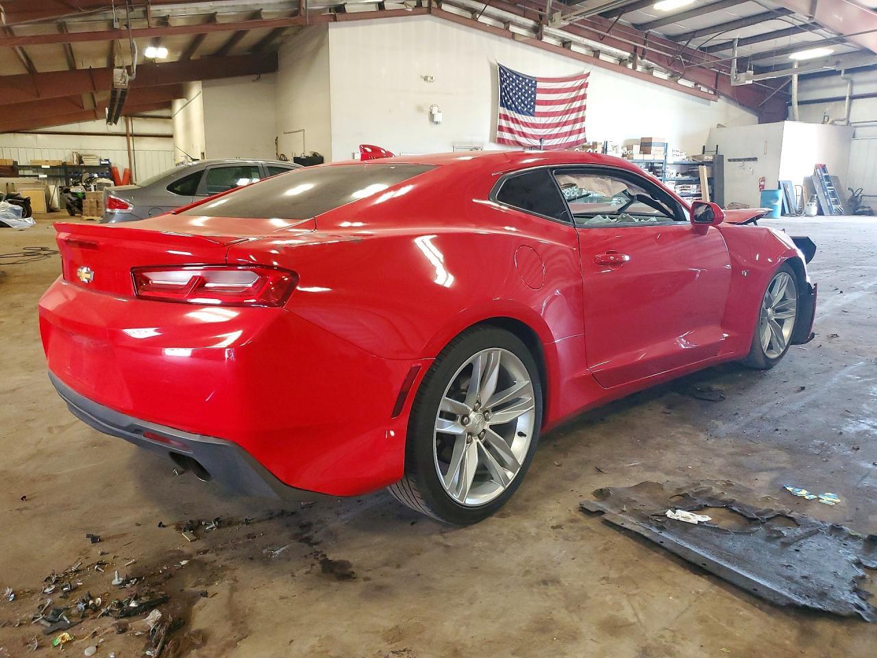 2017 Chevrolet Camaro Lt - Image 3