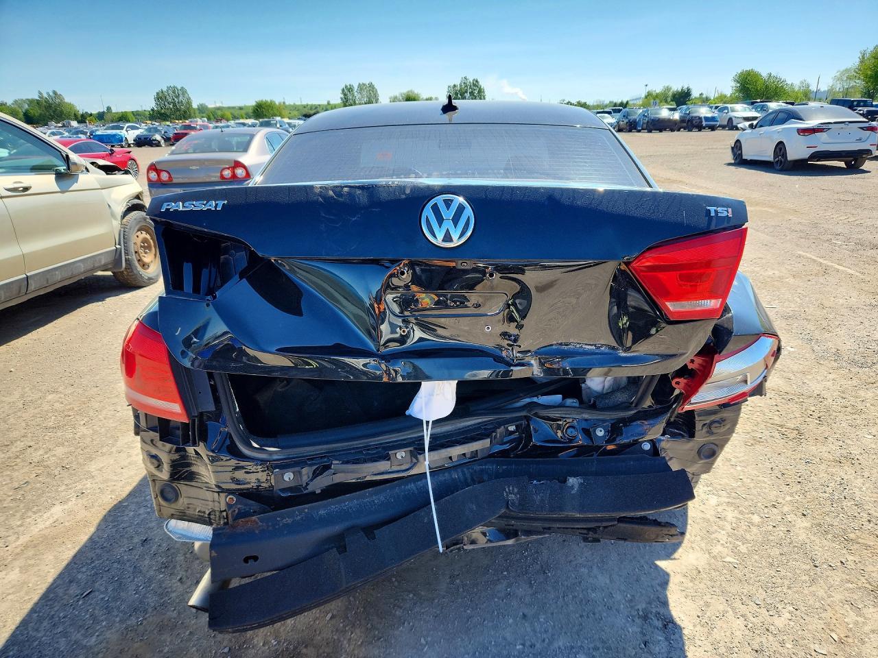 2015 Volkswagen Passat S - Фото 6