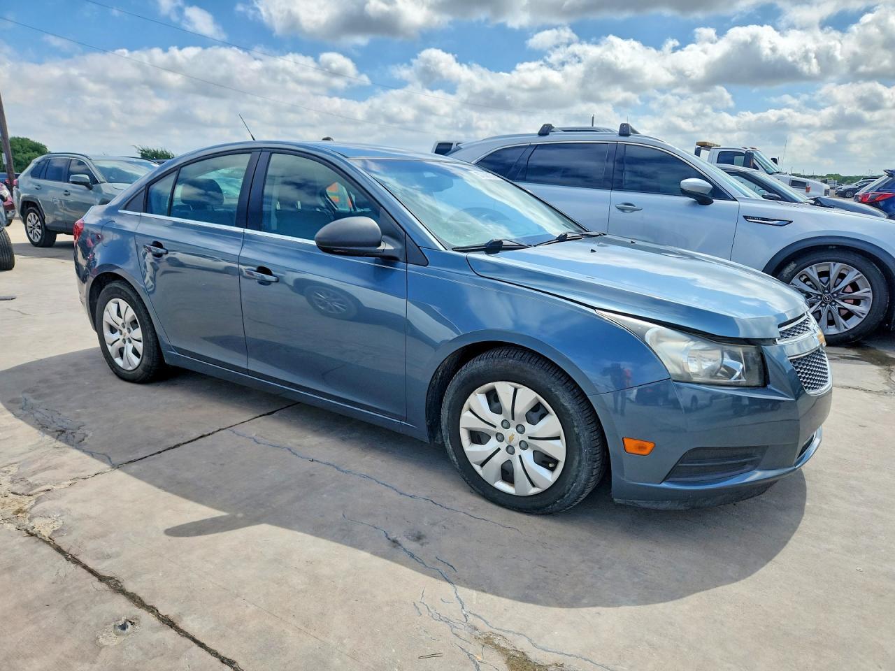 2012 Chevrolet Cruze Ls - Image 4