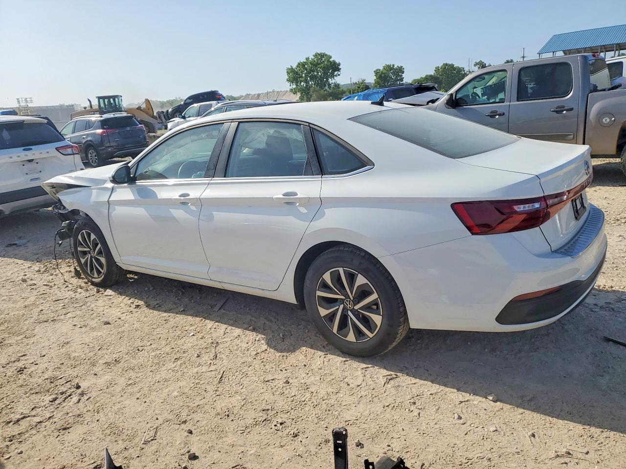 2025 Volkswagen Jetta S - Фото 2