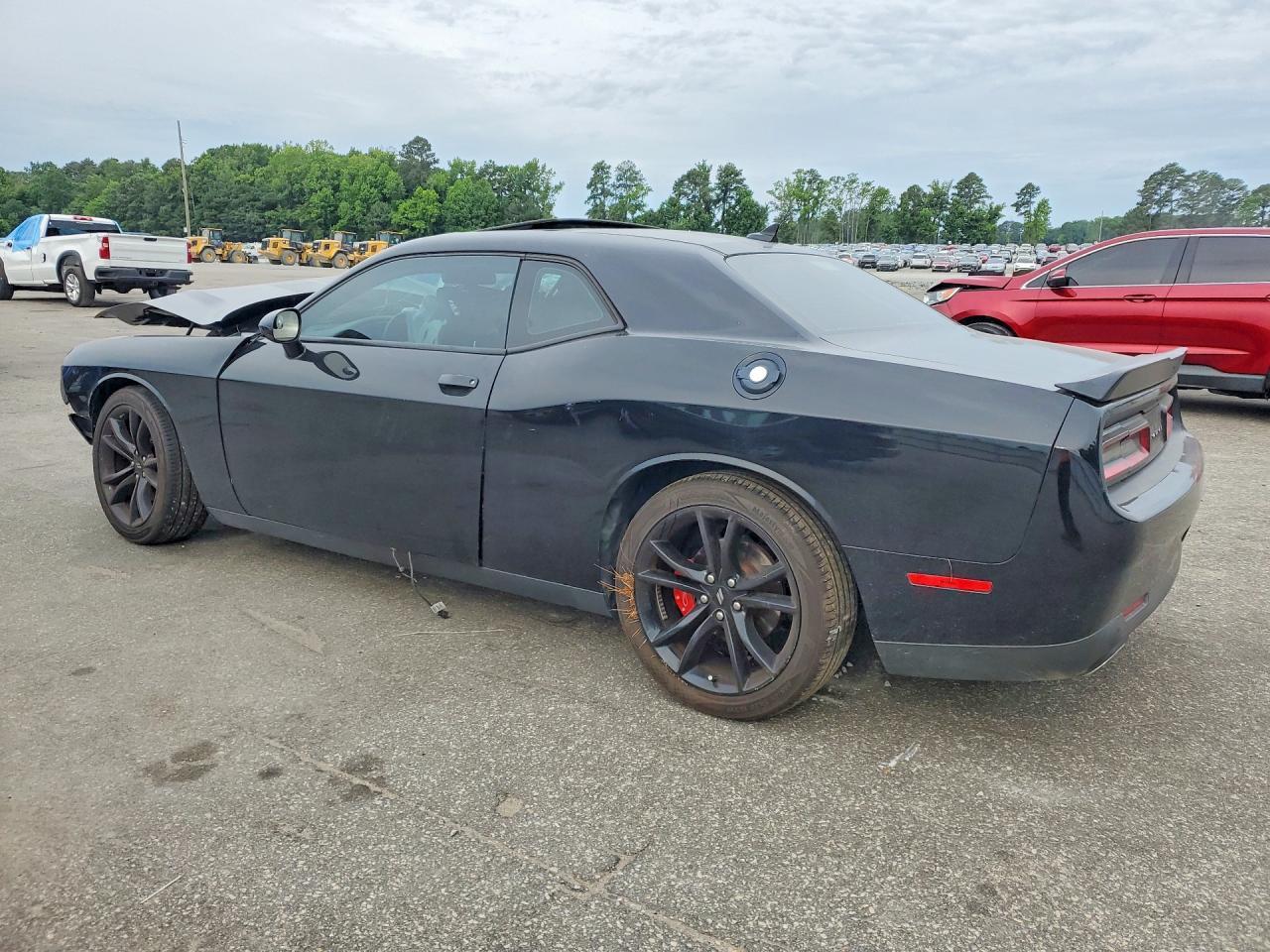 2018 Dodge Challenger Sxt - Image 2