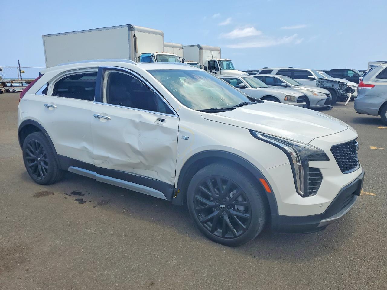 2021 Cadillac Xt4 Premium Luxury - Image 4