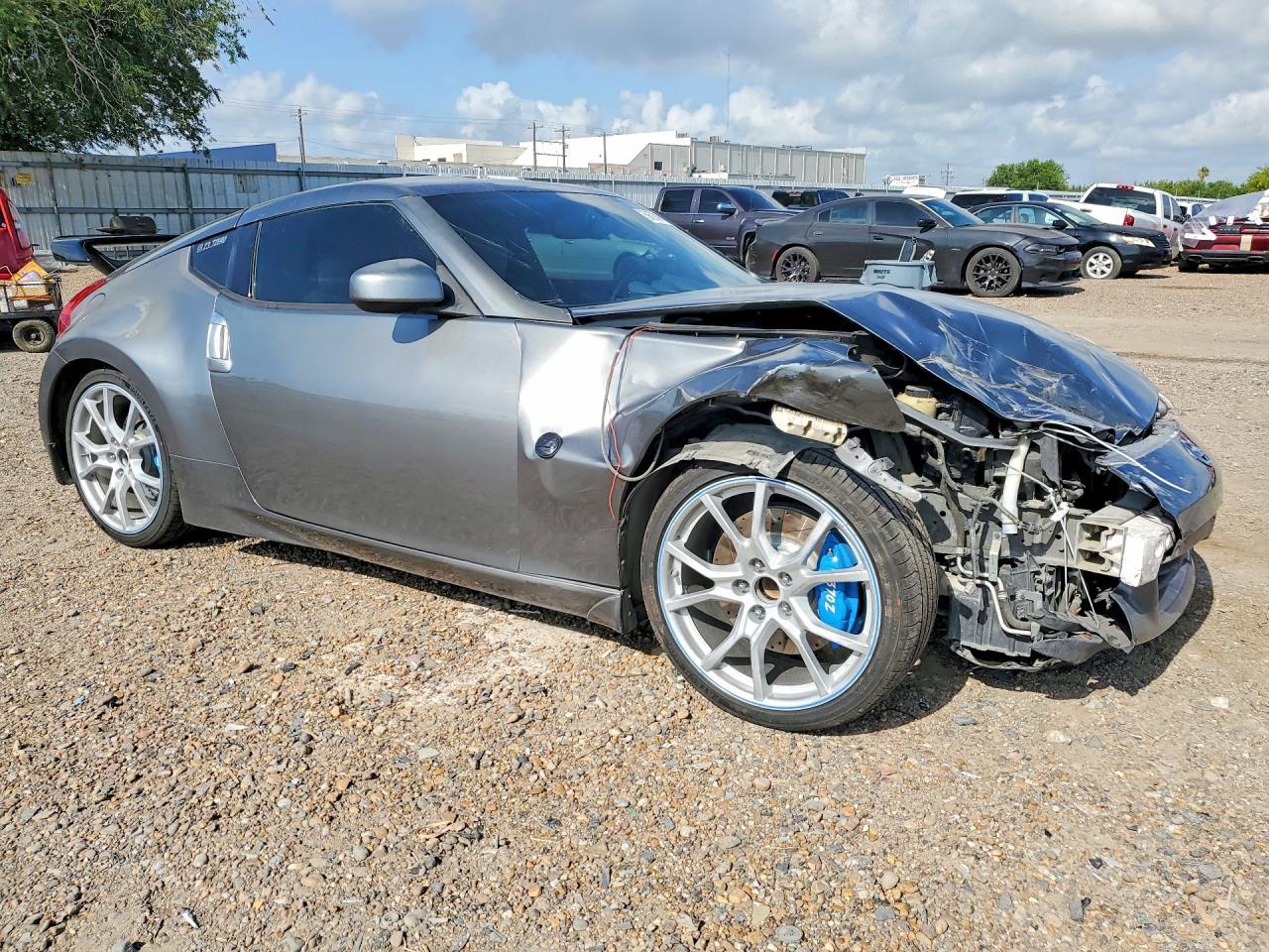 2011 Nissan 370Z Base - Фото 4