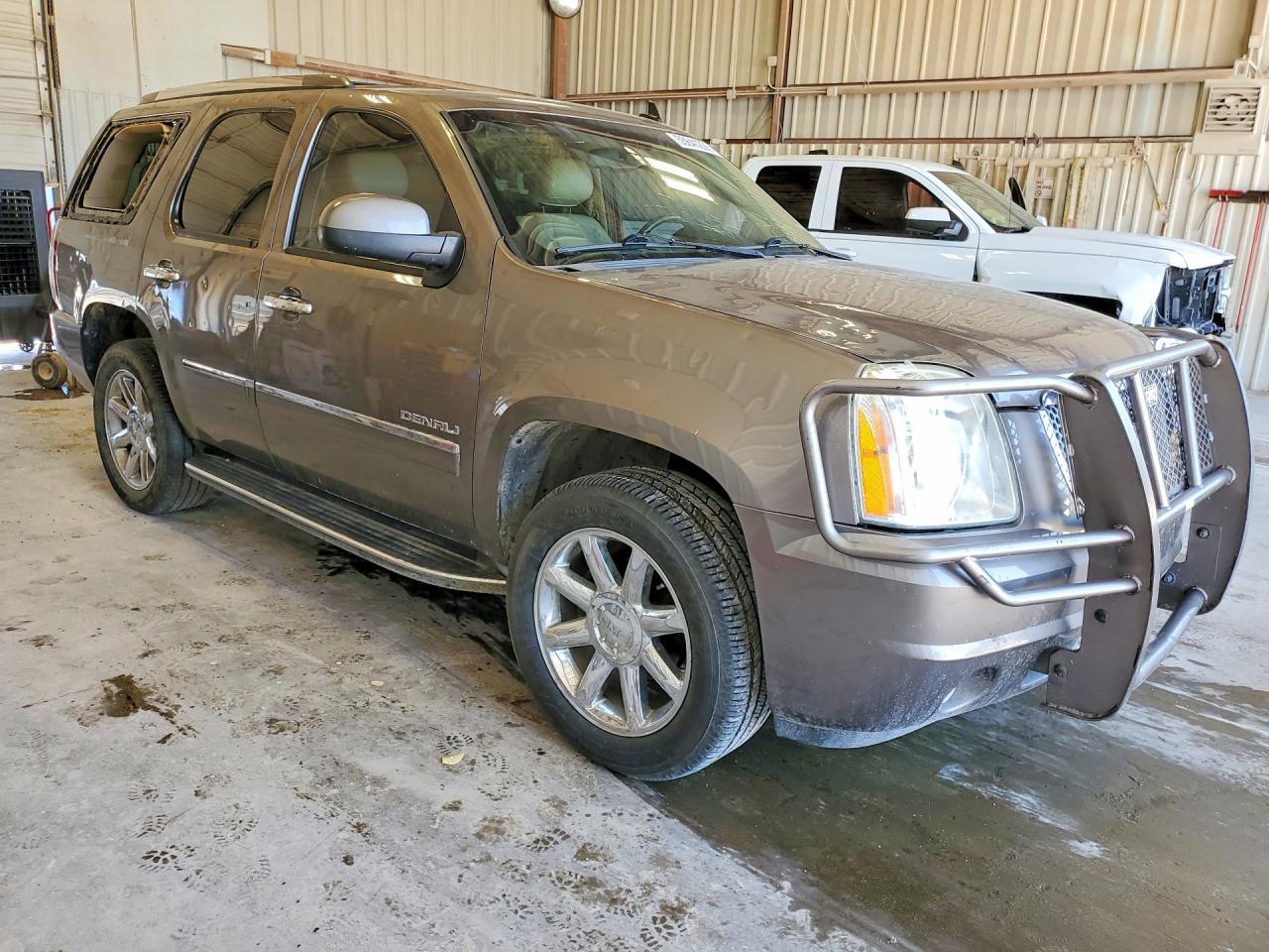 2011 GMC Yukon Denali - Фото 4