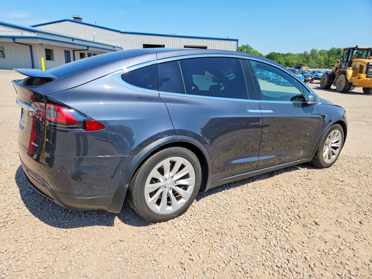 2018 Tesla Model X - Фото 3