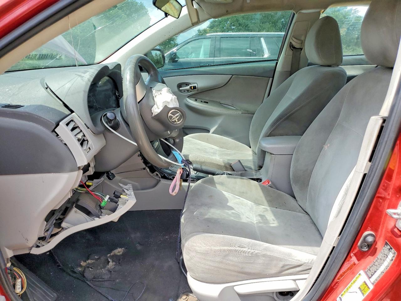 2010 Toyota Corolla Le - Фото 7