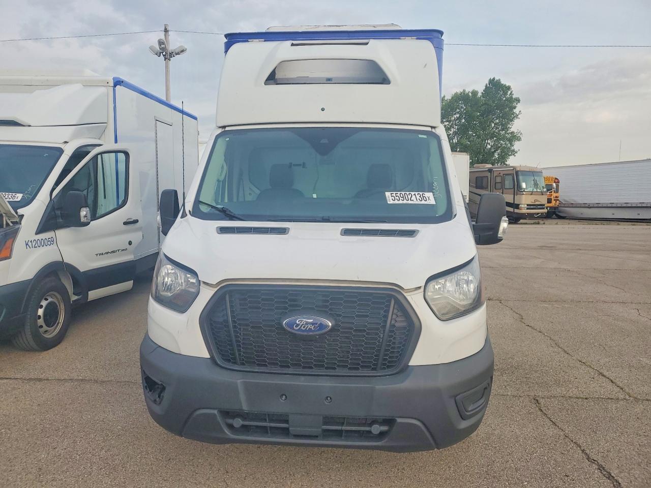 2021 Ford Transit Delivery Truck - Фото 5