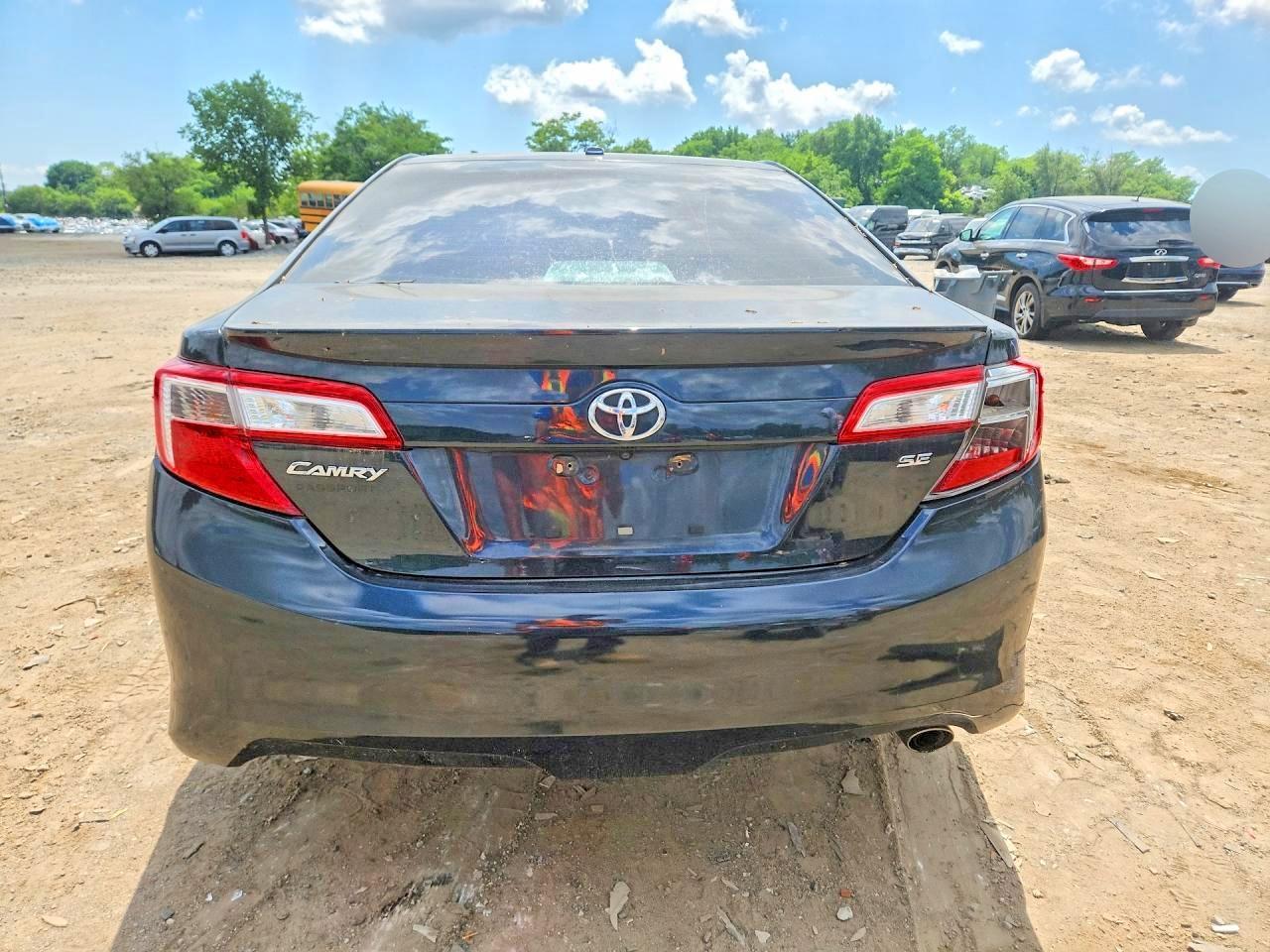 2013 Toyota Camry Se - Фото 6