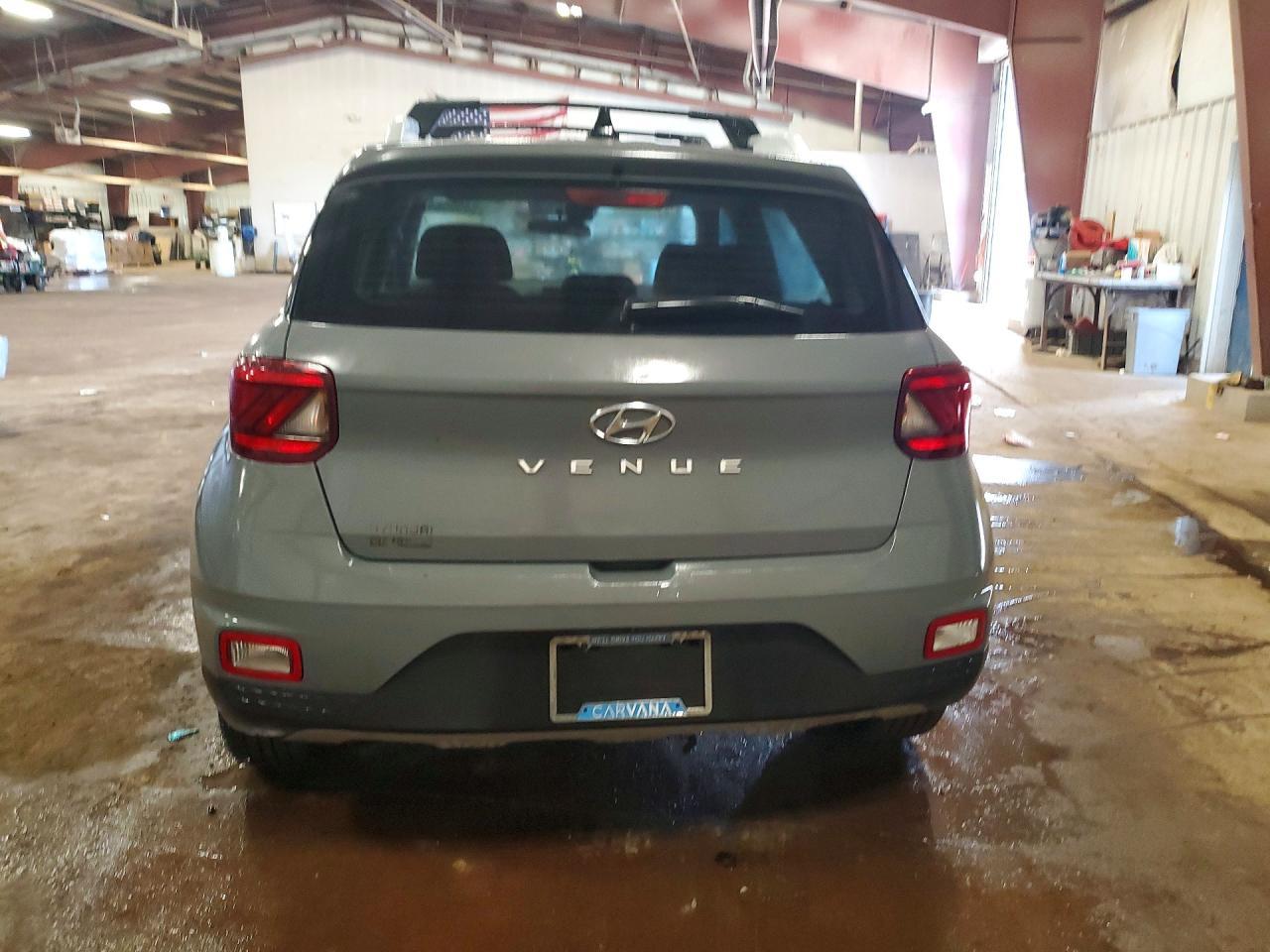 2021 Hyundai Venue Sel - Image 6