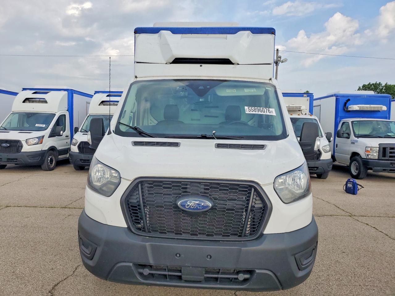 2022 Ford Transit Delivery Truck - Фото 5