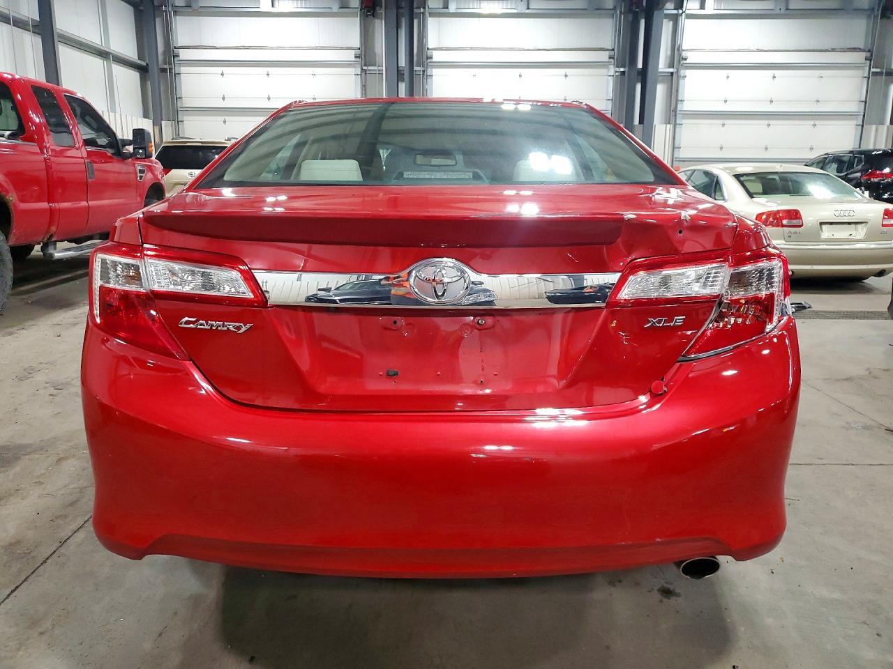 2012 Toyota Camry Xle - Image 6