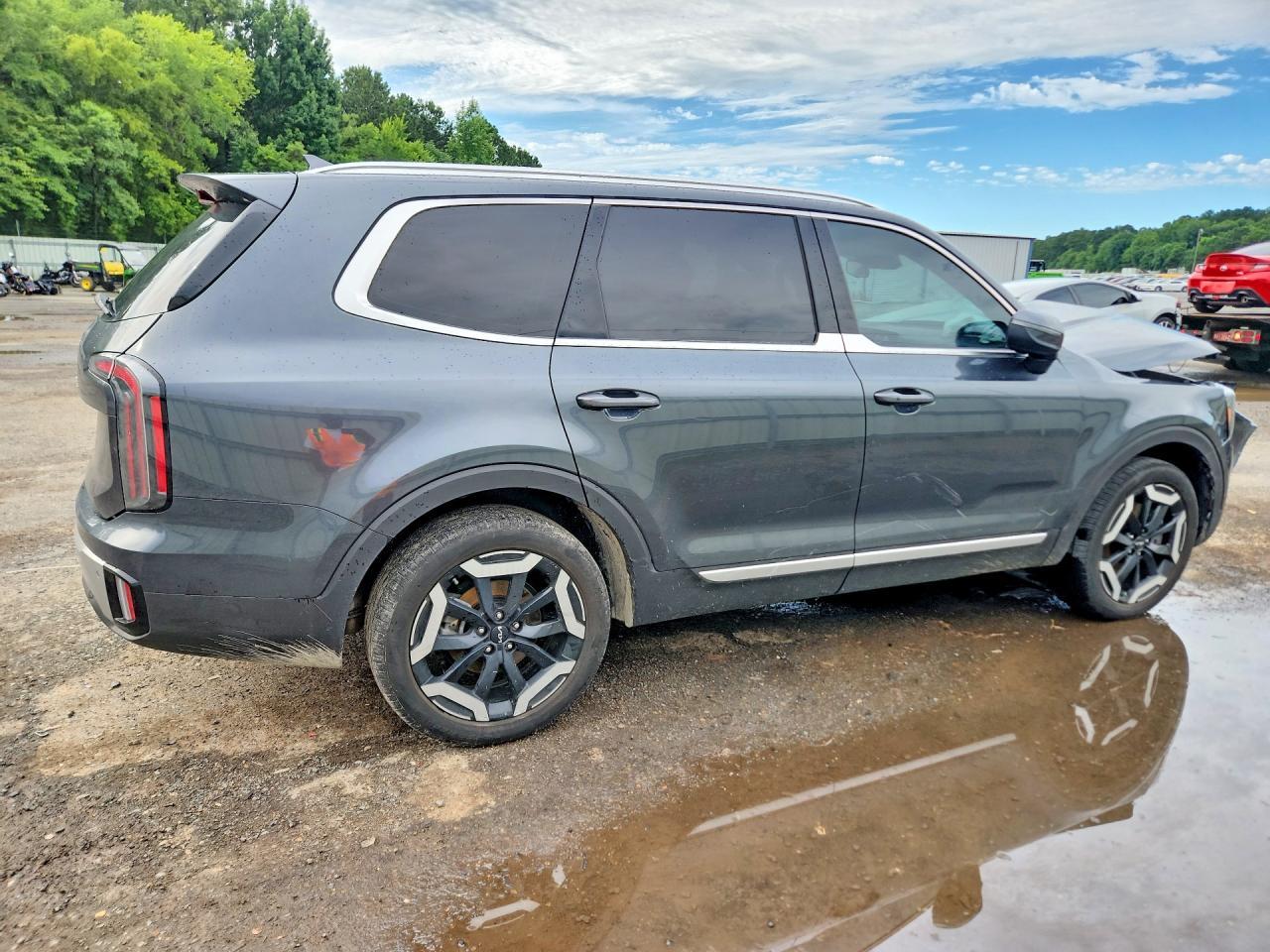 2023 Kia Telluride Ex - Image 3