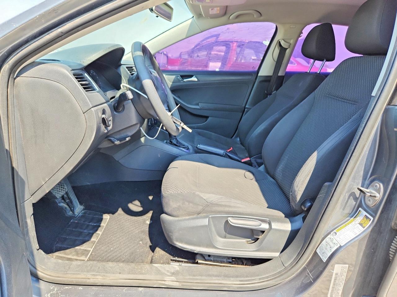 2011 Volkswagen Jetta Base - Image 7