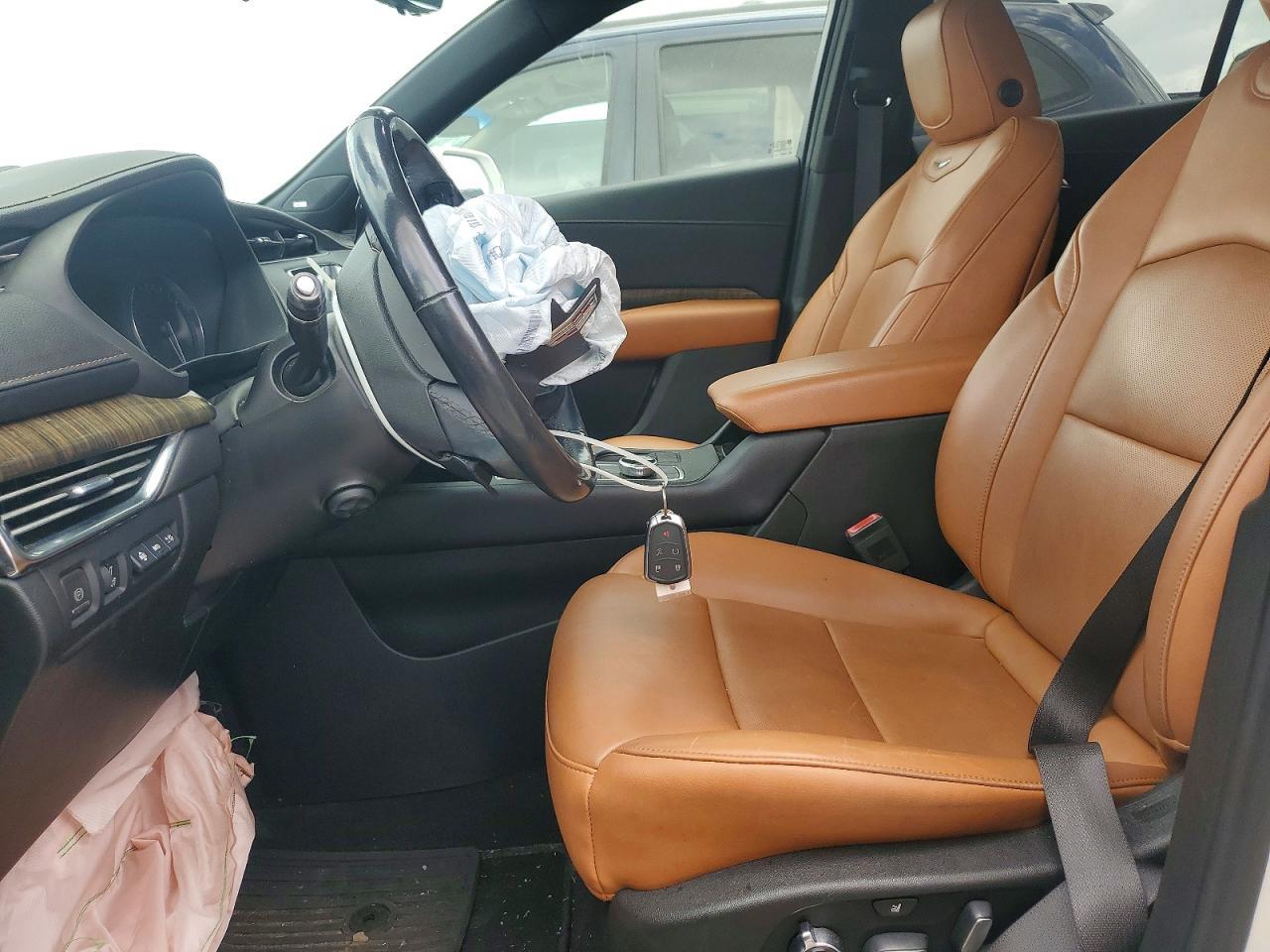 2019 Cadillac Xt4 Premium Luxury - Image 7