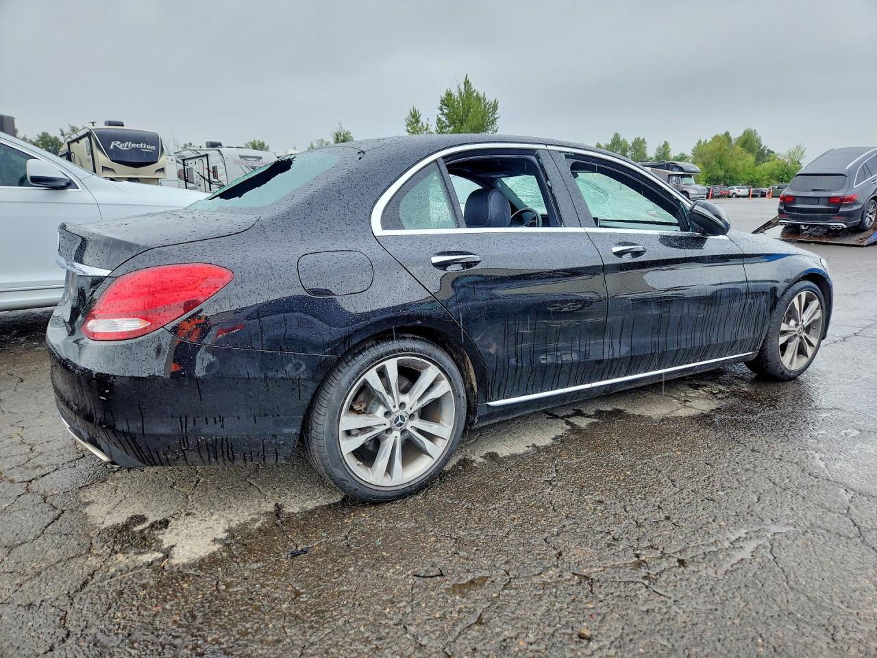 2018 Mercedes-Benz C 300 - Image 3
