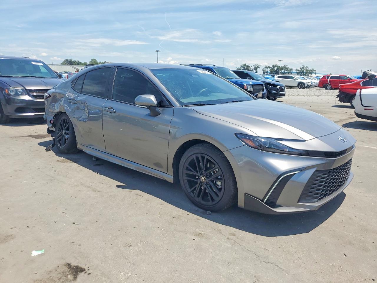 2025 Toyota Camry Se - Фото 4