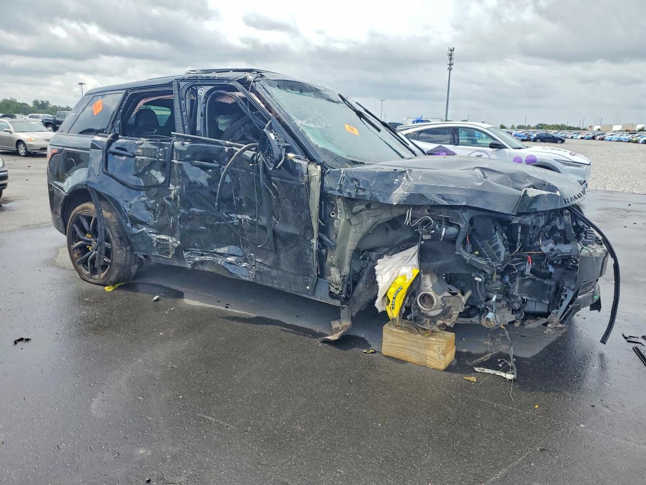 2022 Land Rover Range Rover Sport Svr - Image 4