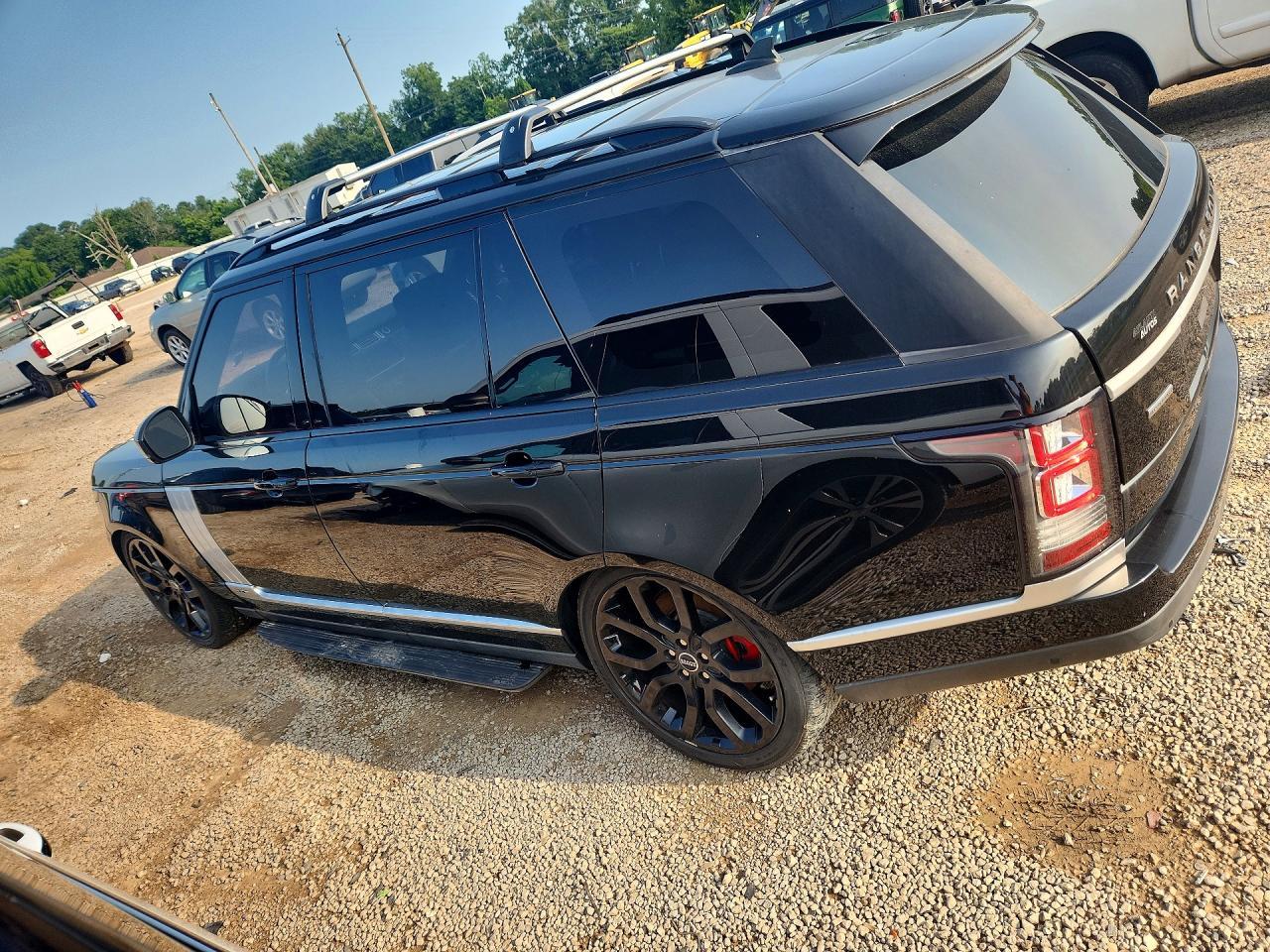 2016 Land Rover Range Rover Supercharged - Image 2