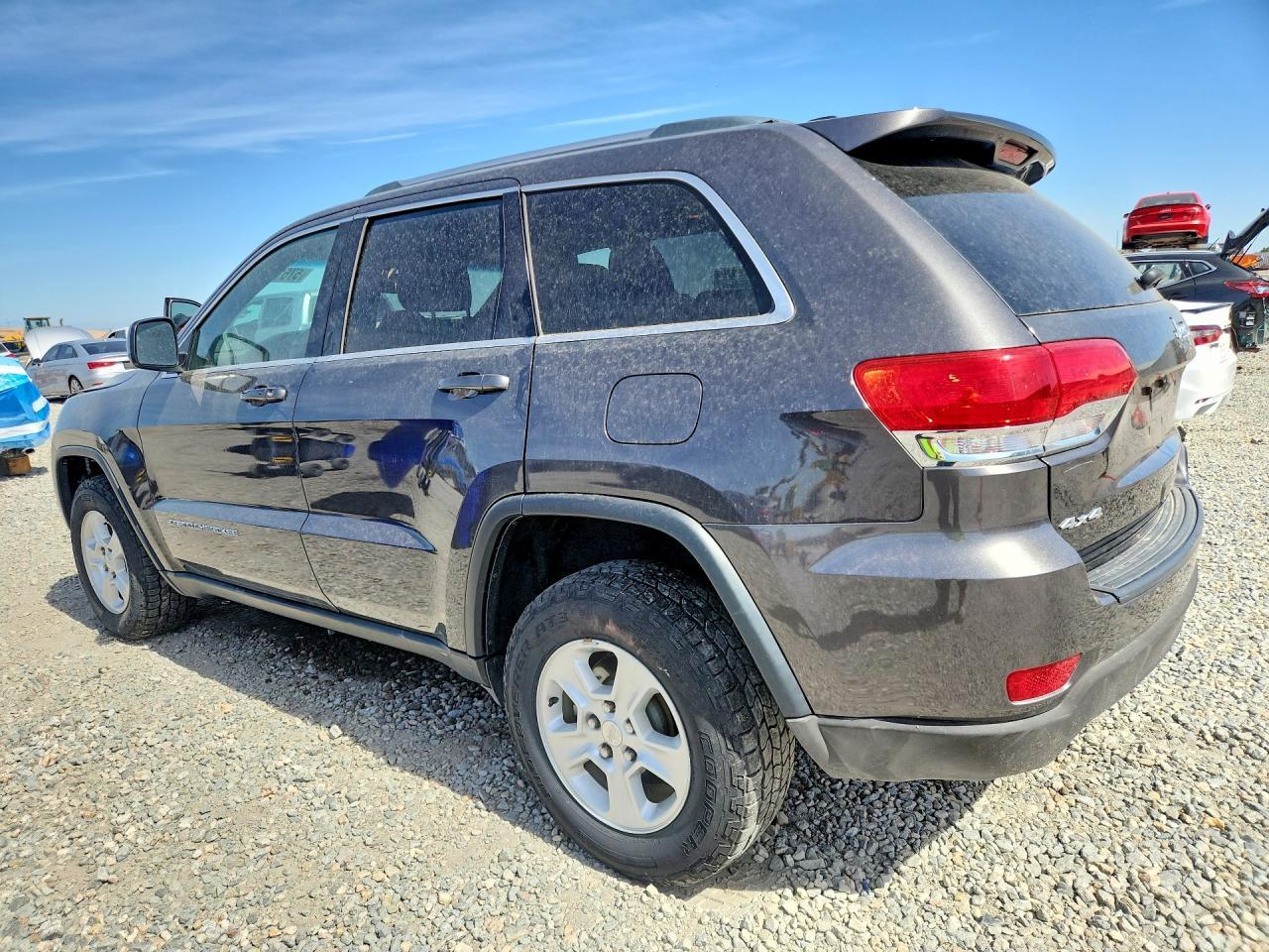 2015 Jeep Grand Cherokee Laredo - Фото 2