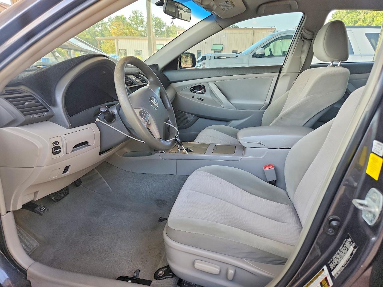 2011 Toyt Camry - Фото 7