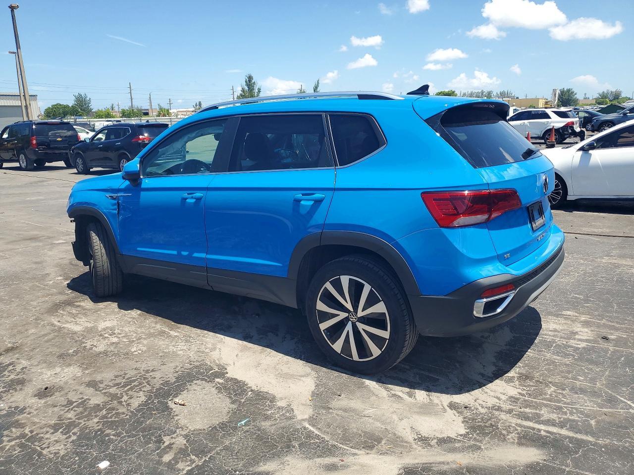 2023 Volkswagen Taos Se - Image 2