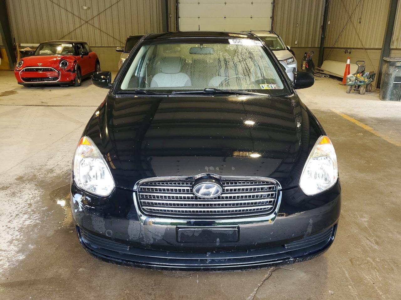 2011 Hyundai Accent Gls - Image 5