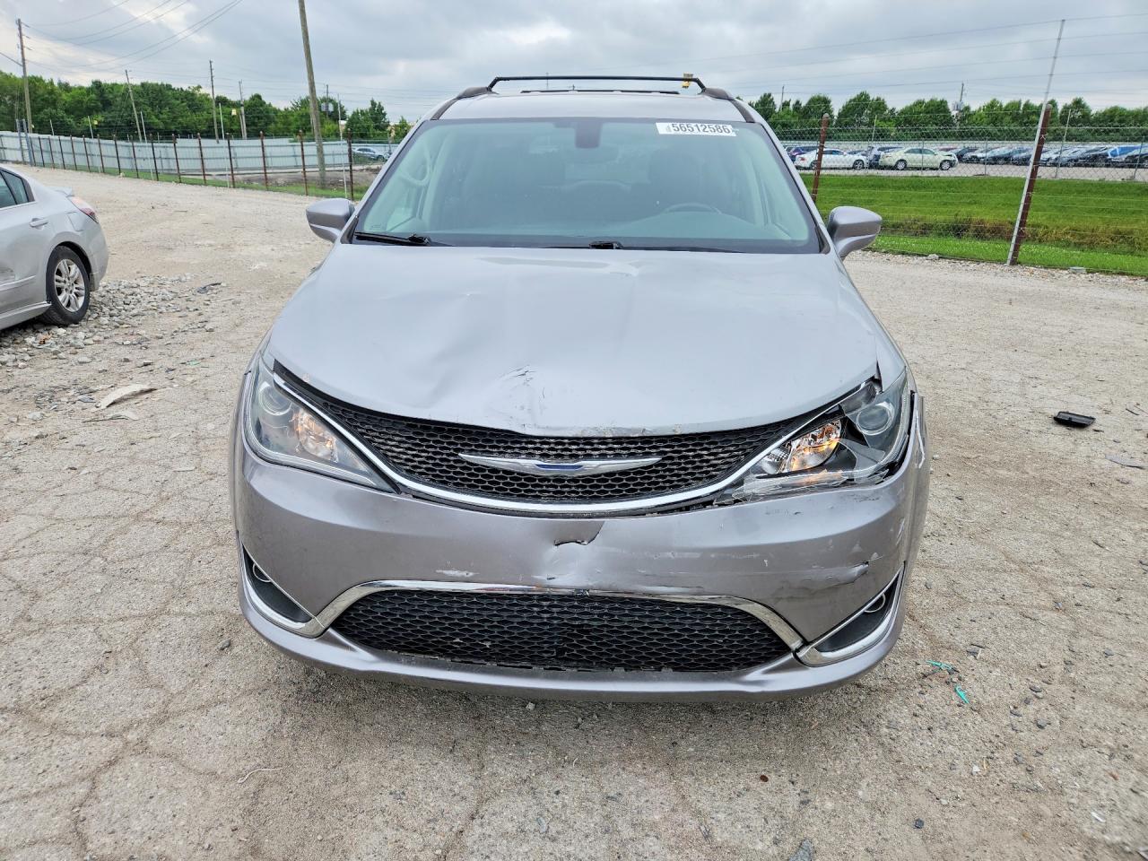 2017 Chrysler Pacifica Touring L - Фото 5
