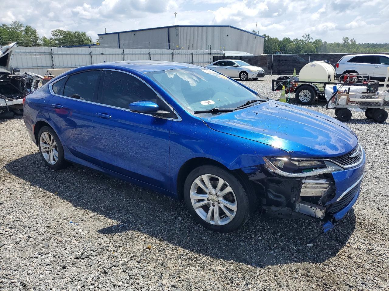 2016 Chrysler 200 Limited - Image 4