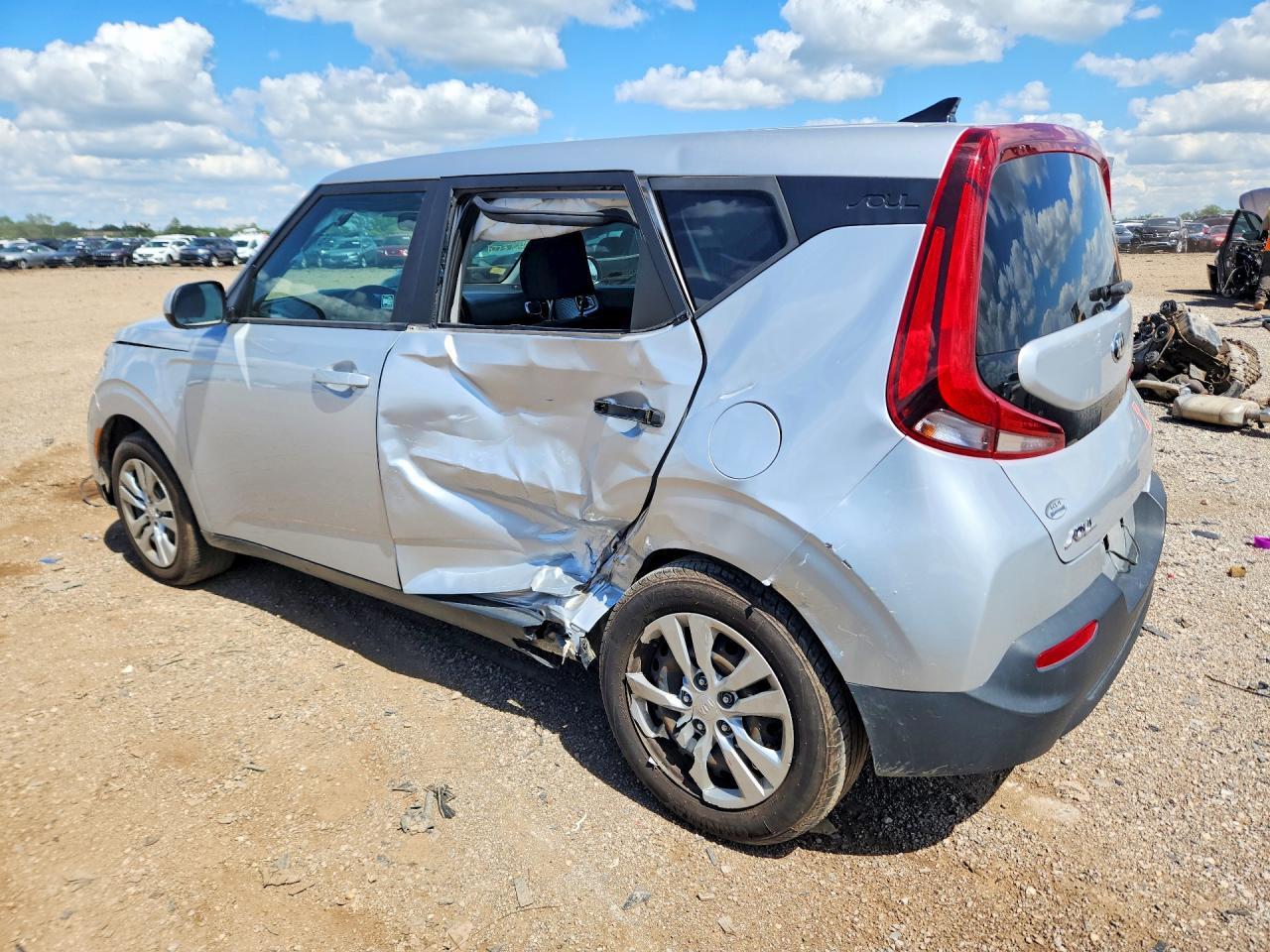 2020 Kia Soul Lx - Фото 2