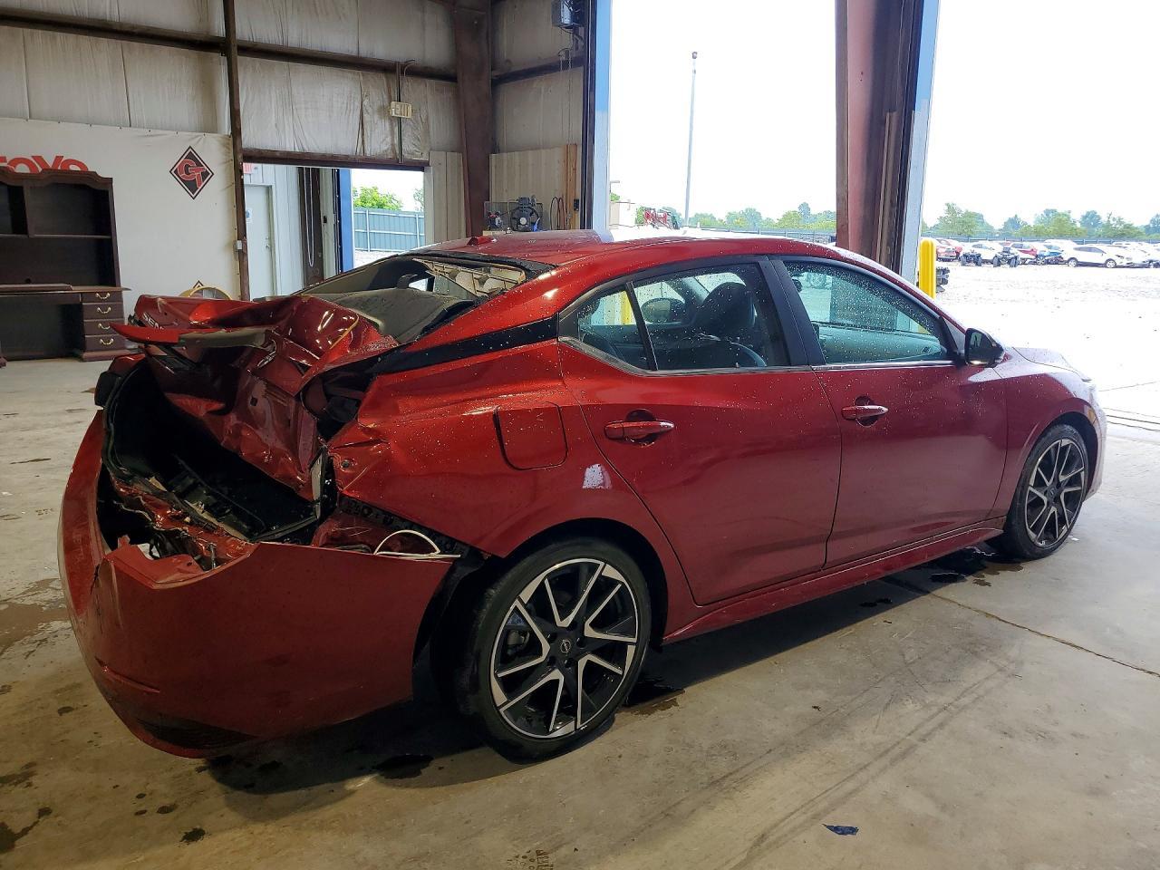 2024 Nissan Sentra Sr - Image 3