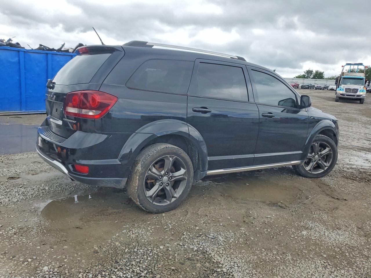 2015 Dodge Journey Crossroad - Image 3
