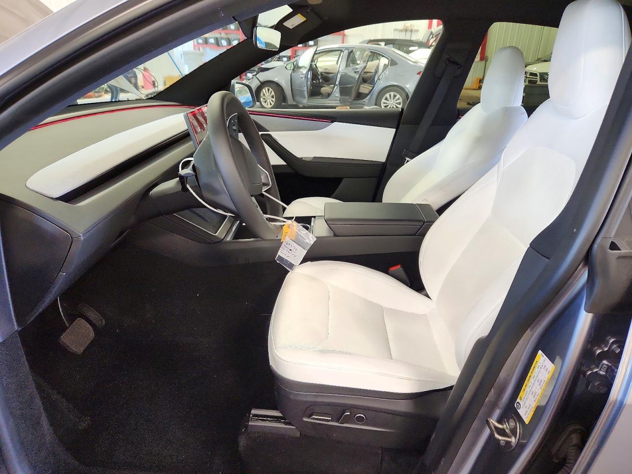 2026 Tesla Model Y - Image 7