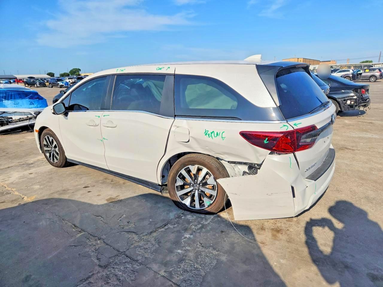 2026 Honda Odyssey Exl - Image 2