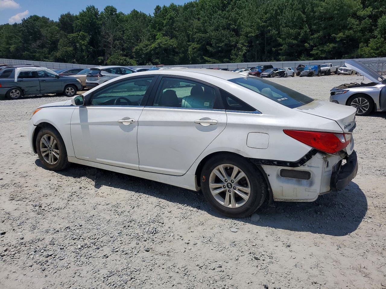 2013 Hyundai Sonata Gls - Image 2