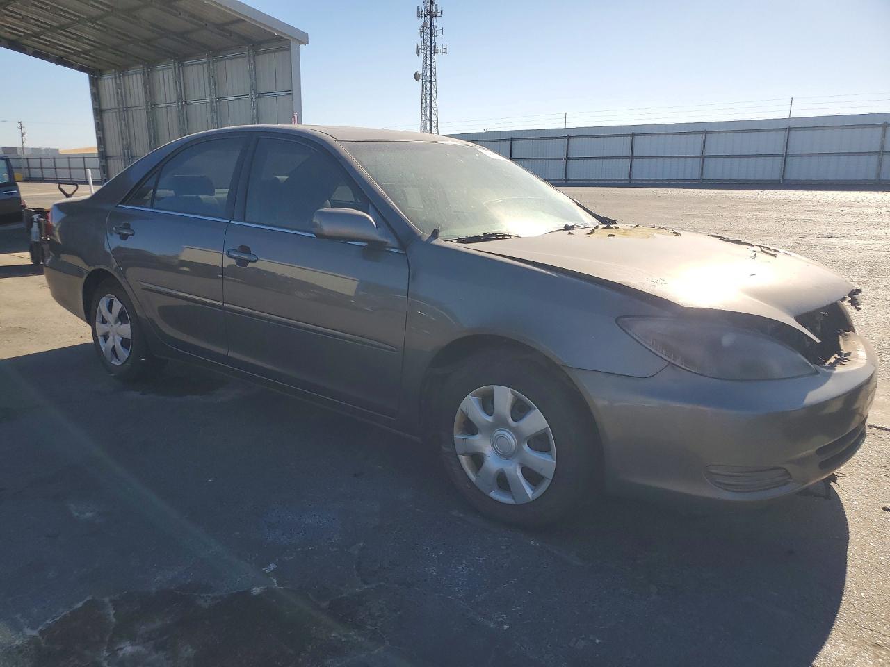 2003 Toyota Camry Le - Image 4