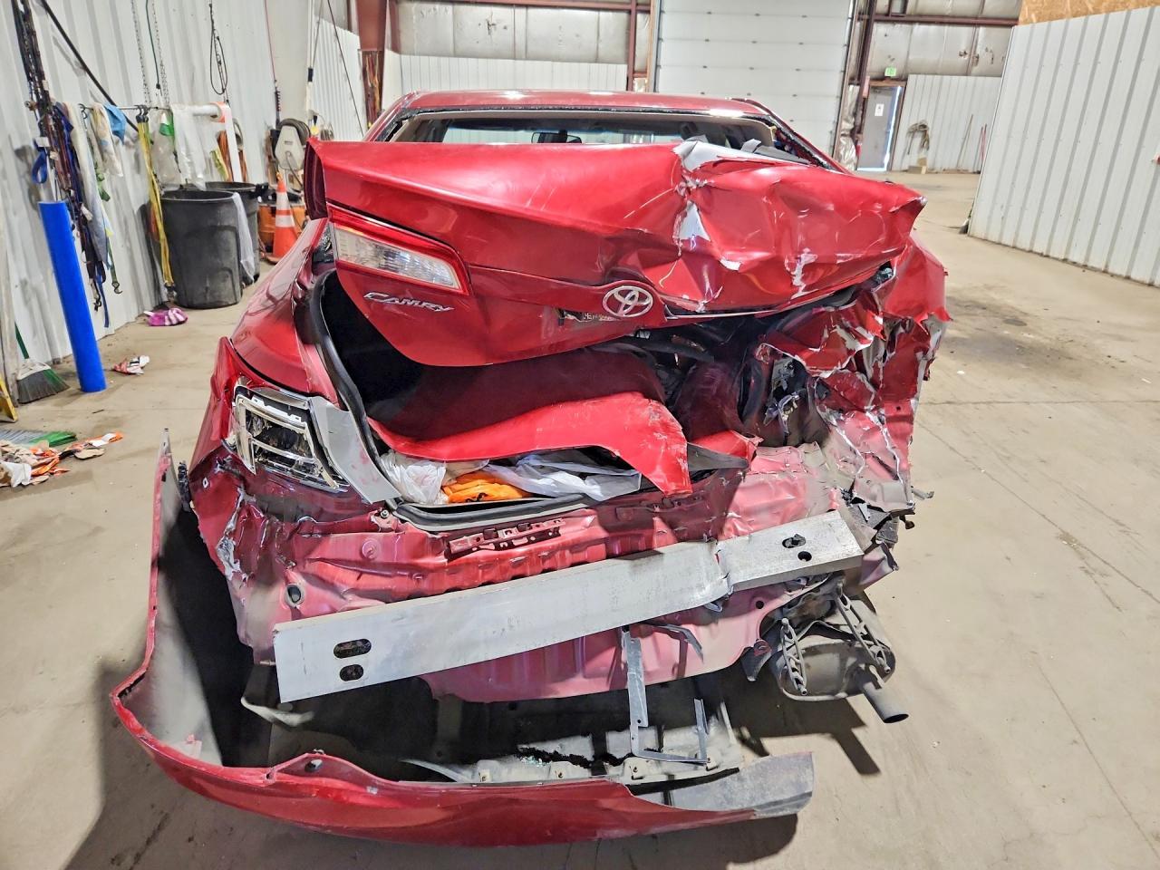 2012 Toyota Camry Le - Фото 6