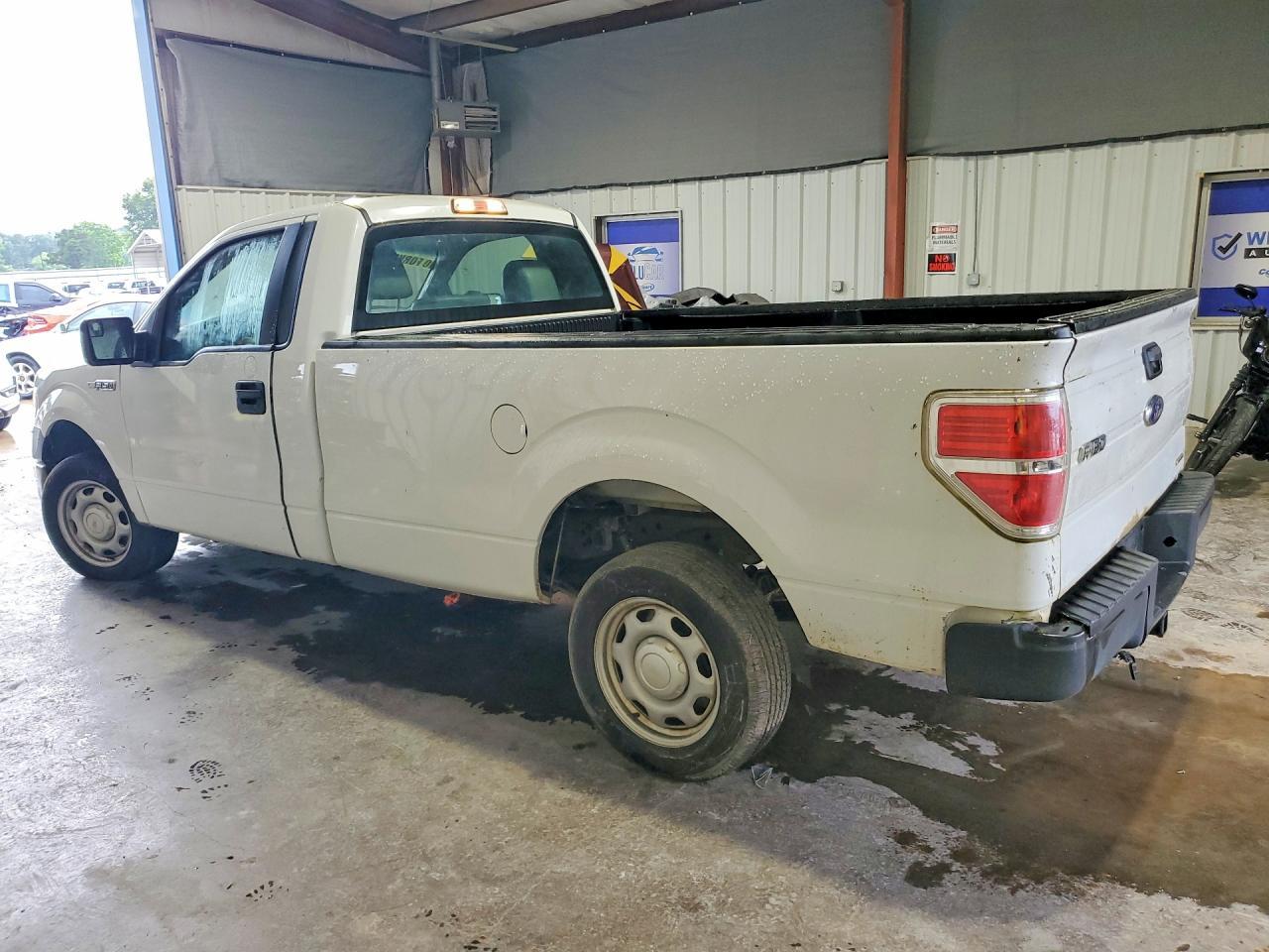 2013 Ford F150 - Image 2
